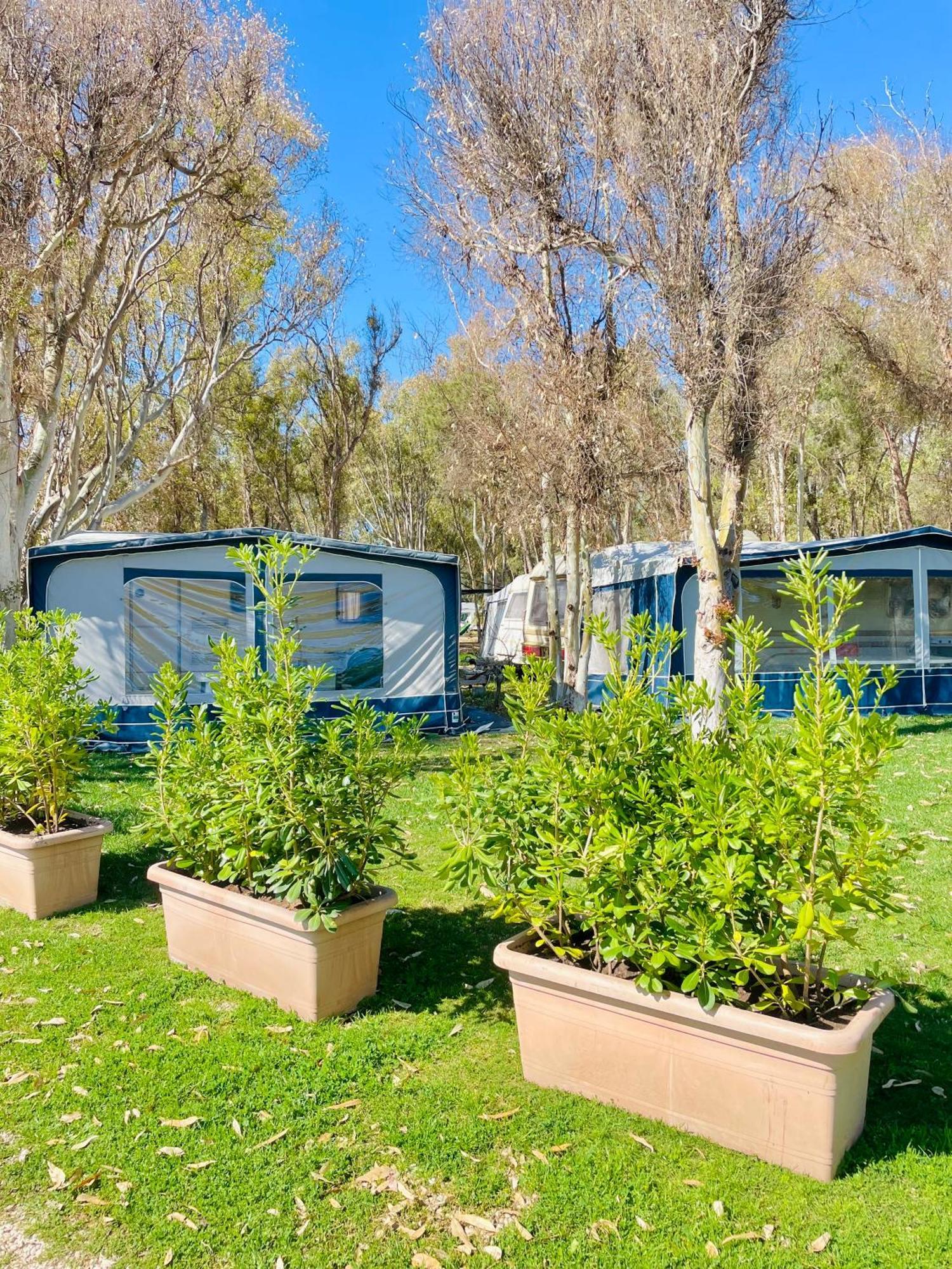 Camping Cala D'Ostia Pula Exterior photo